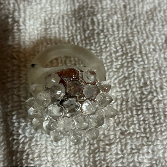 Novelty party rings box of 24 pcs. Perfect for parties - Picture 3 of 3